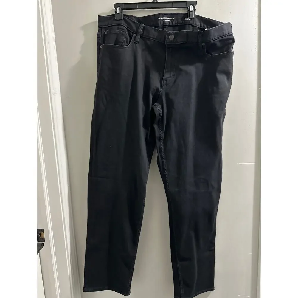 Banana Republic Traveler slim fit Black jeans size 40x34‎